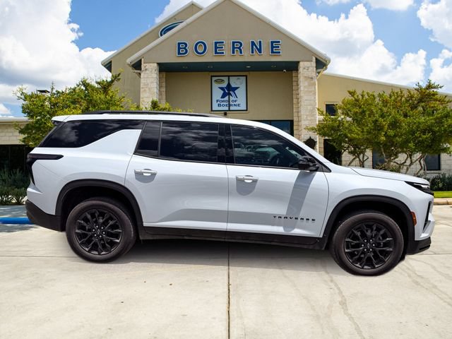 Used 2026 Chevrolet Traverse LT w/ Midnight/Sport Edition FWD image 6