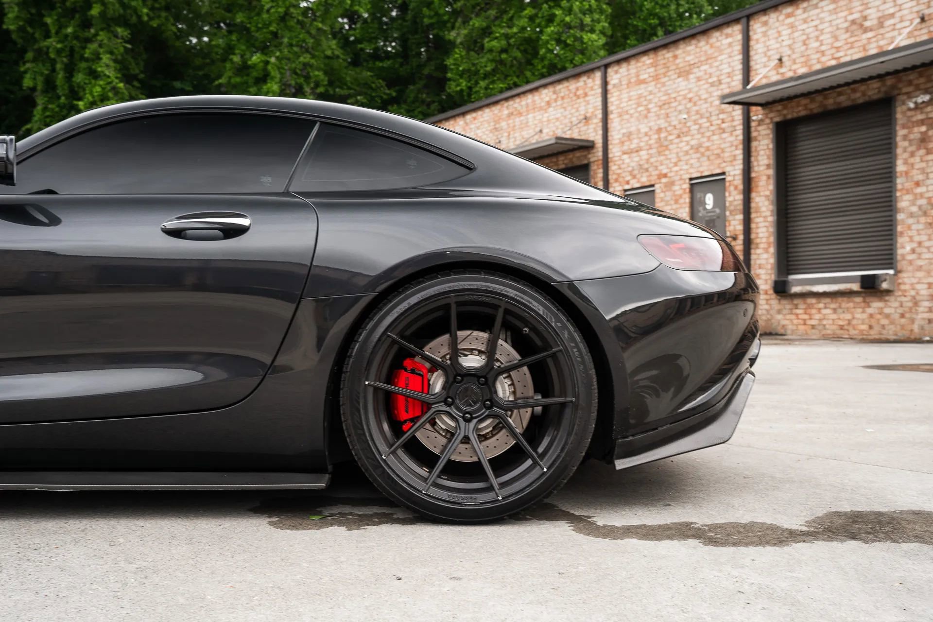 Used 2016 Mercedes-Benz AMG GT S w/ Exclusive Interior Package image 5