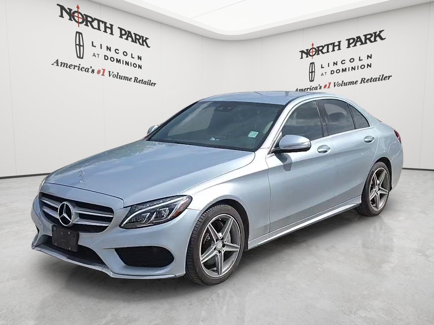 Used 2015 Mercedes-Benz C 400 4MATIC image 1