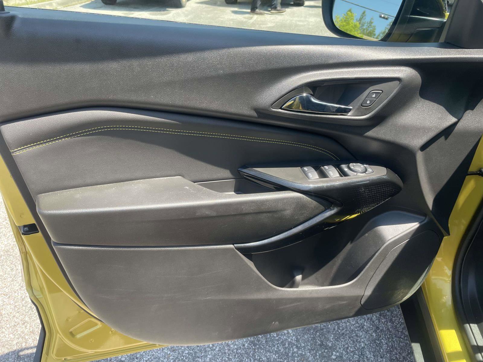 Used 2025 Chevrolet Trax ACTIV w/ Driver Confidence Package image 15