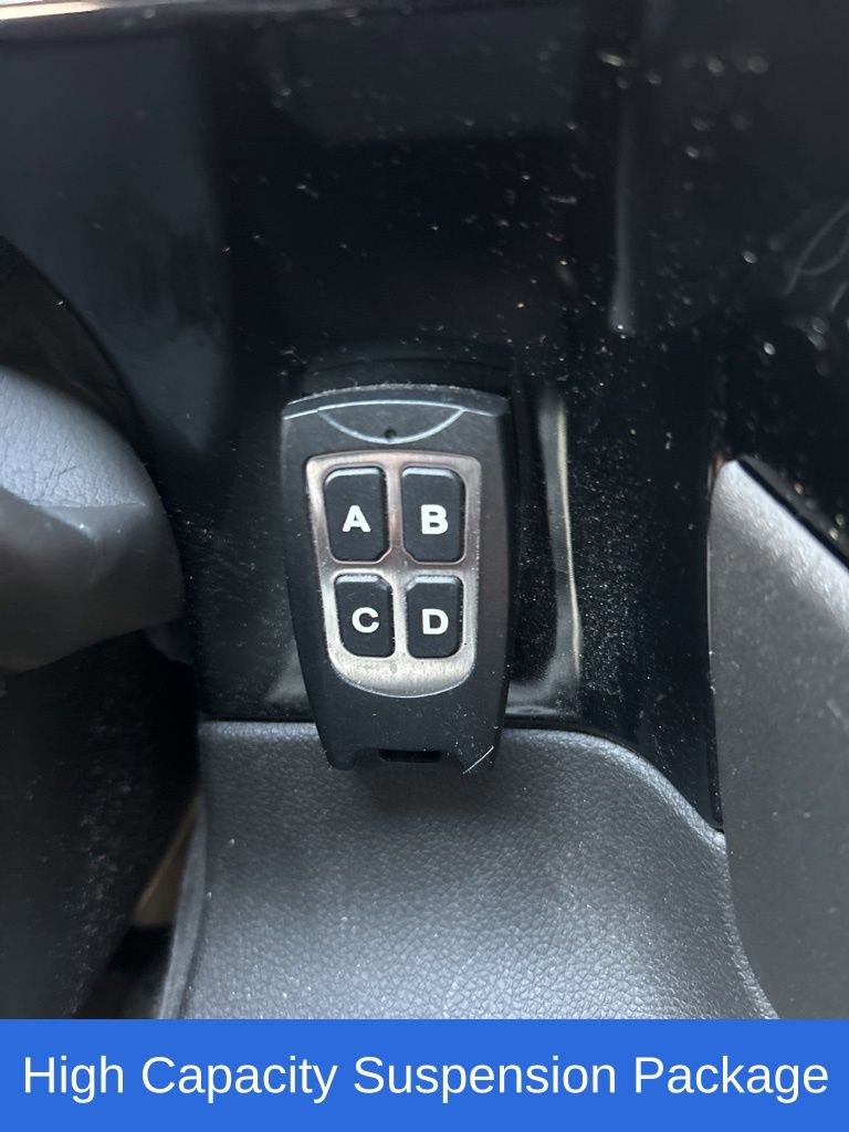 Used 2023 Chevrolet Silverado 1500 High Country w/ Z71 Off-Road Package image 20