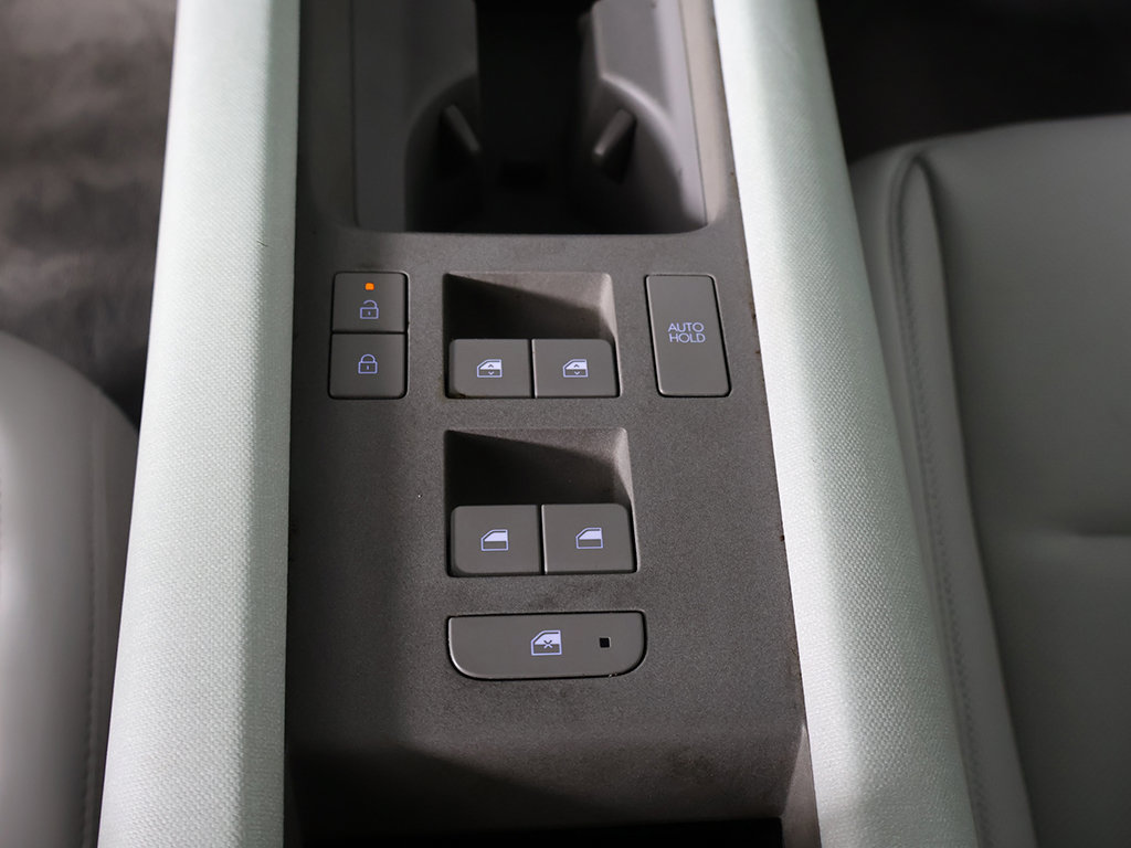 Used 2024 Hyundai Ioniq 6 SEL RWD image 44