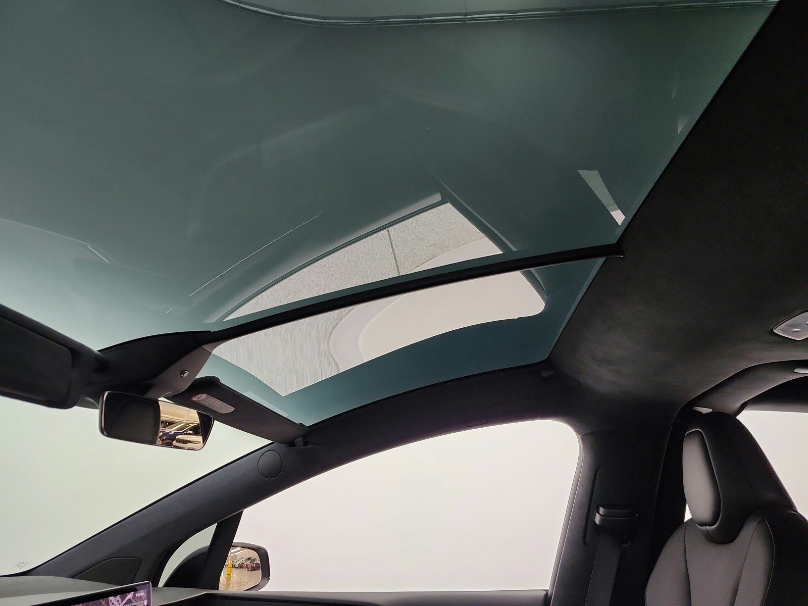 Used 2024 Tesla Model X AWD/4WD image 16