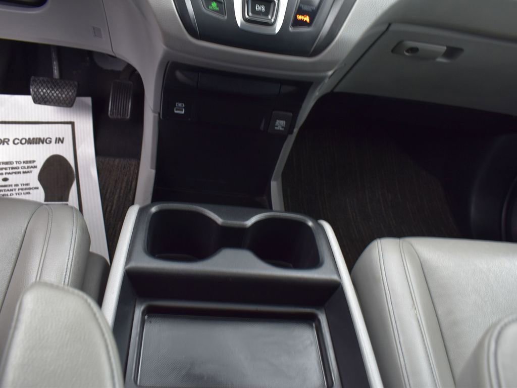 Used 2024 Honda Odyssey EX-L image 18