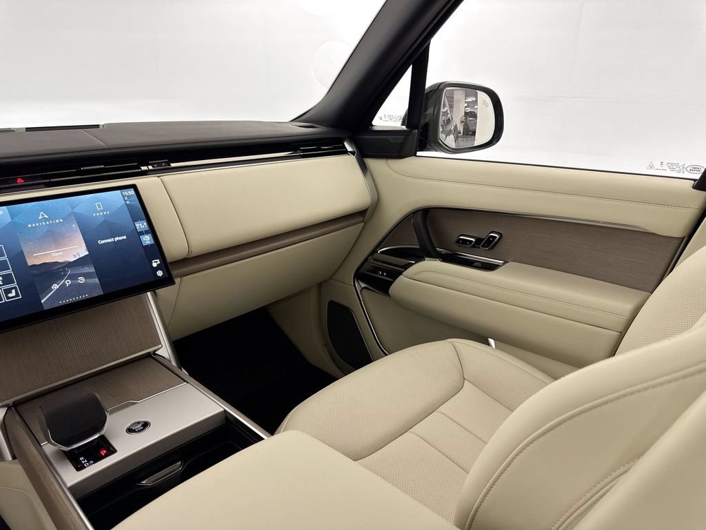 New 2026 Land Rover Range Rover Long Wheelbase Autobiography AWD/4WD image 24