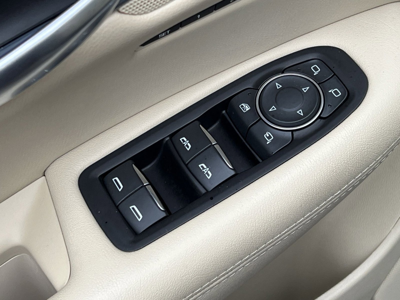 Used 2018 Cadillac XT5 Premium Luxury image 13