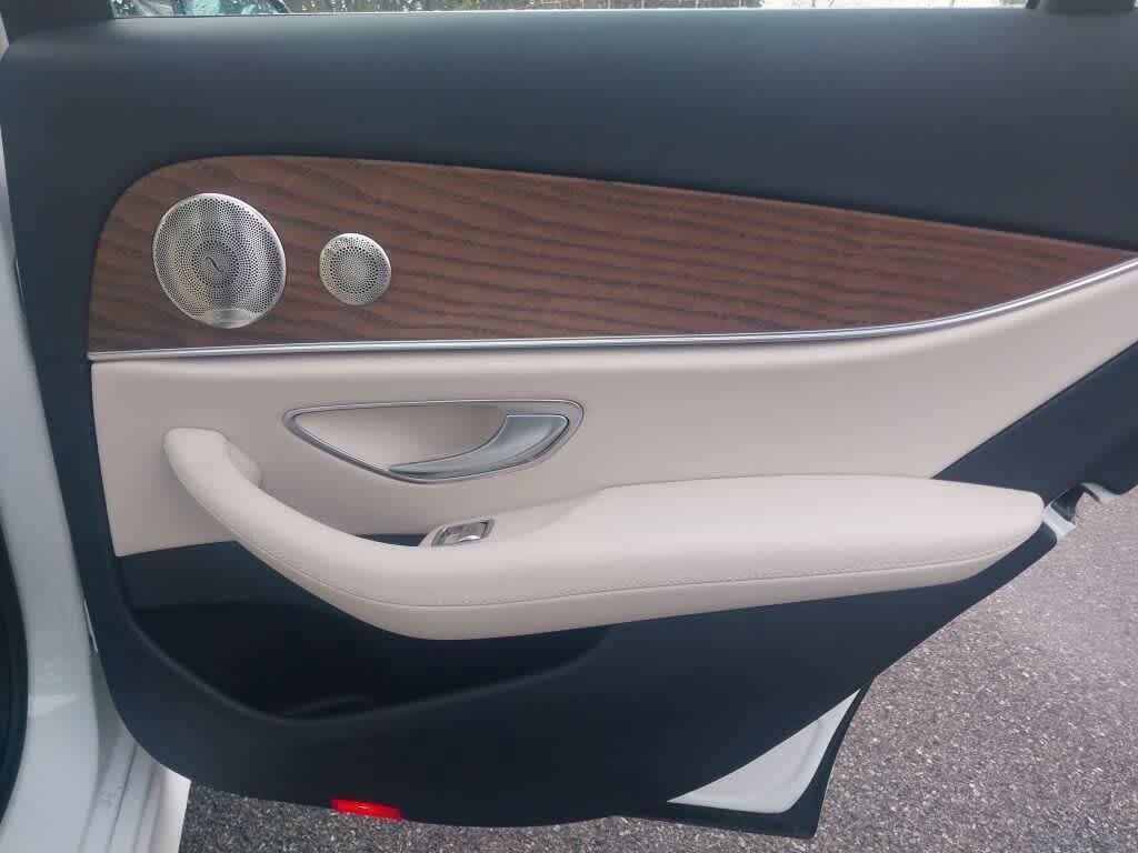 Used 2023 Mercedes-Benz E 350 4MATIC Sedan image 25