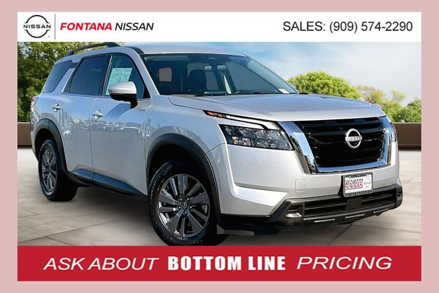Certified 2024 Nissan Pathfinder SV FWD image 1