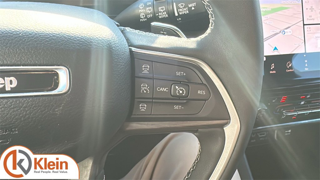 Used 2024 Jeep Grand Cherokee Limited w/ Trailer Tow Package image 18