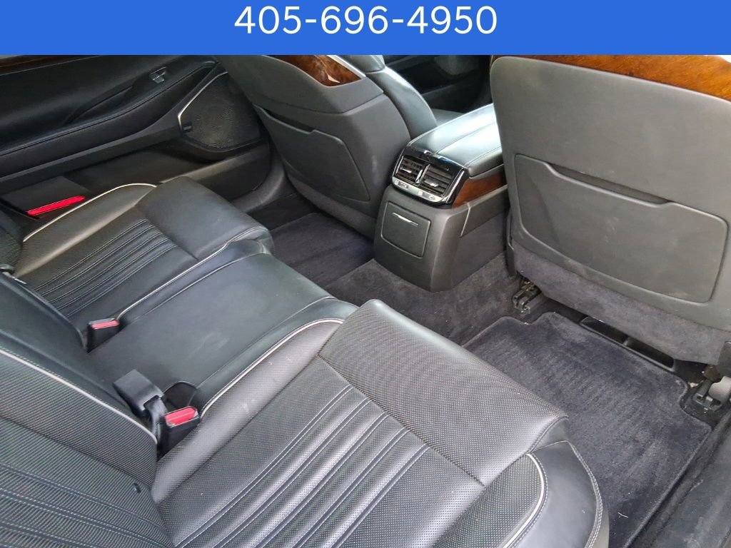 Used 2018 Genesis G90 3.3T Premium image 10