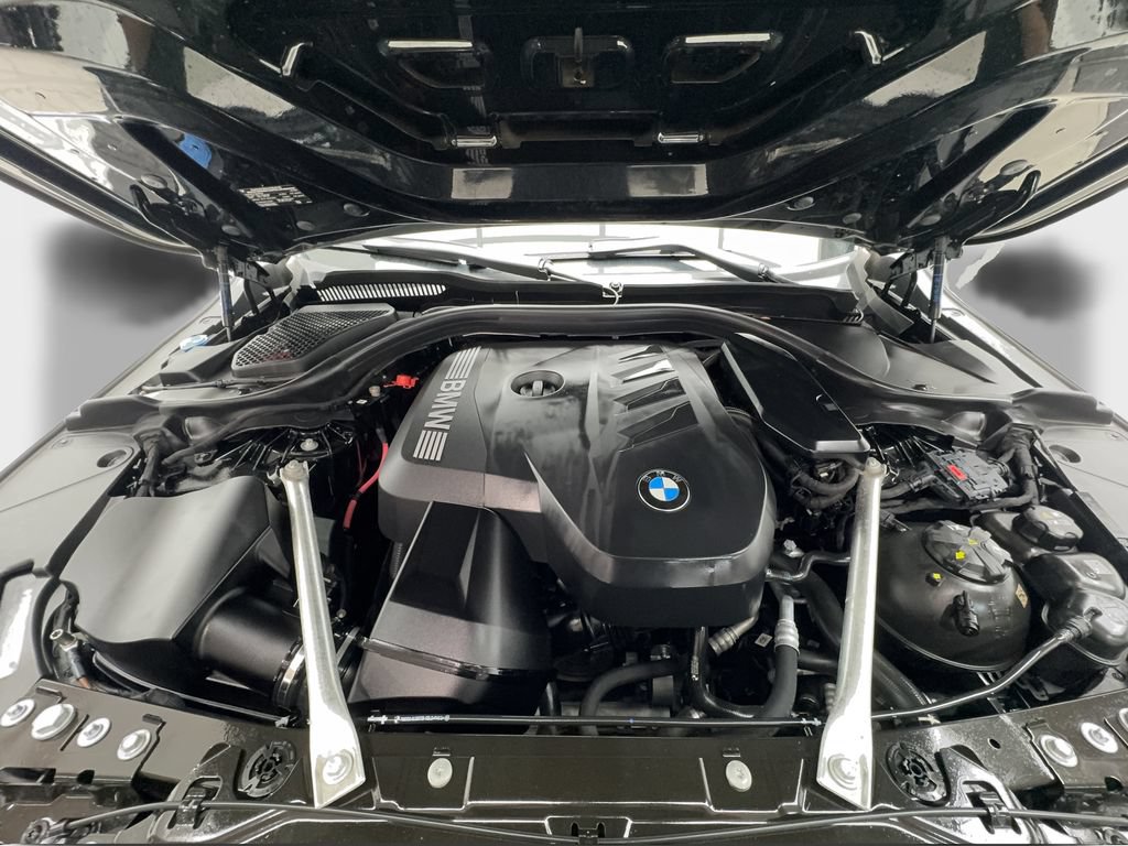 Used 2026 BMW 530i xDrive AWD/4WD image 19