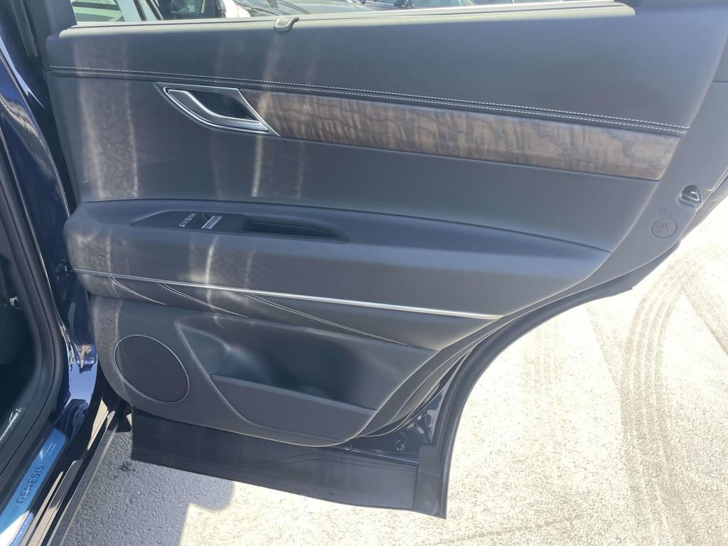 New 2026 Genesis GV80 2.5T Select AWD/4WD image 18