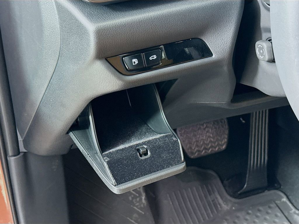 Certified 2025 Lexus NX 350 AWD w/ Accessory Package (2T) image 10