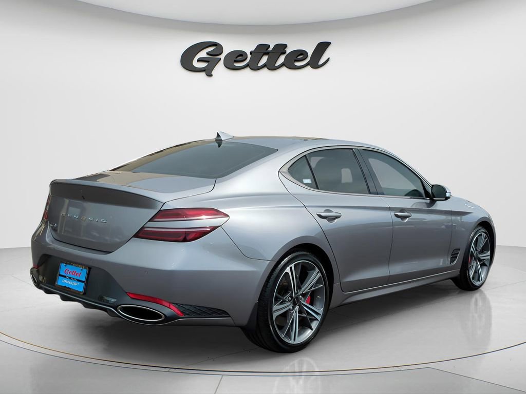 Used 2025 Genesis G70 2.5T w/ Sport Prestige Package image 4