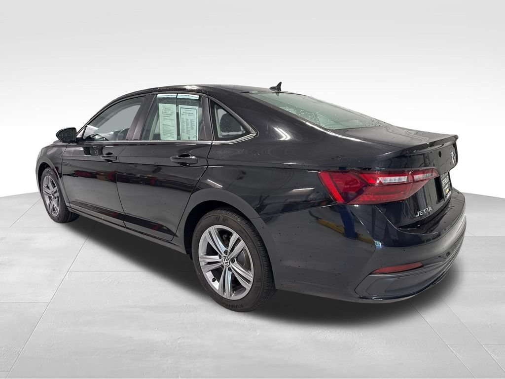 Used 2024 Volkswagen Jetta SE FWD image 45
