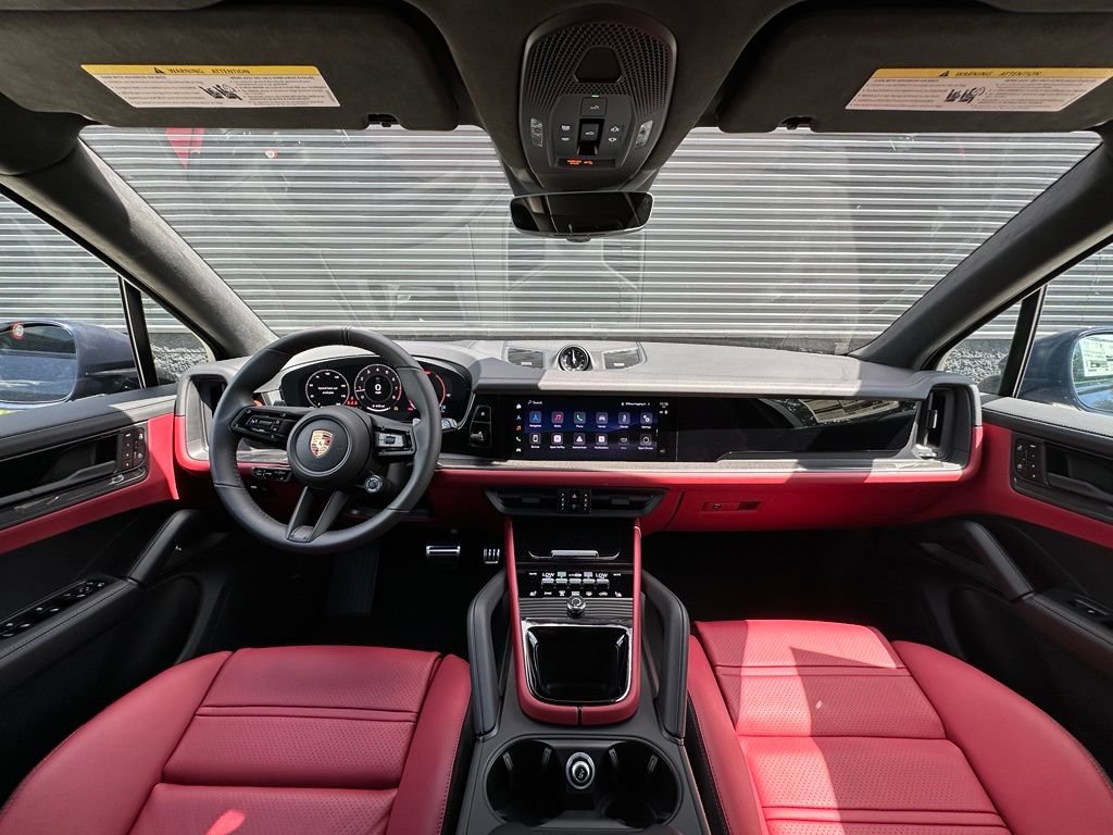 Used 2026 Porsche Cayenne GTS AWD/4WD image 6
