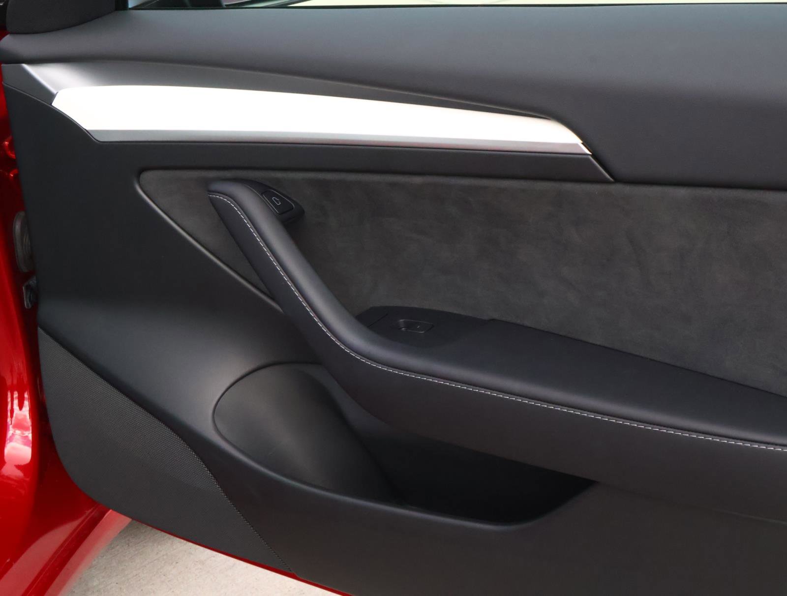 Used 2022 Tesla Model 3 Standard Range image 16