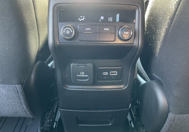 Certified 2023 GMC Acadia SLE w/ Driver Convenience Package image 34