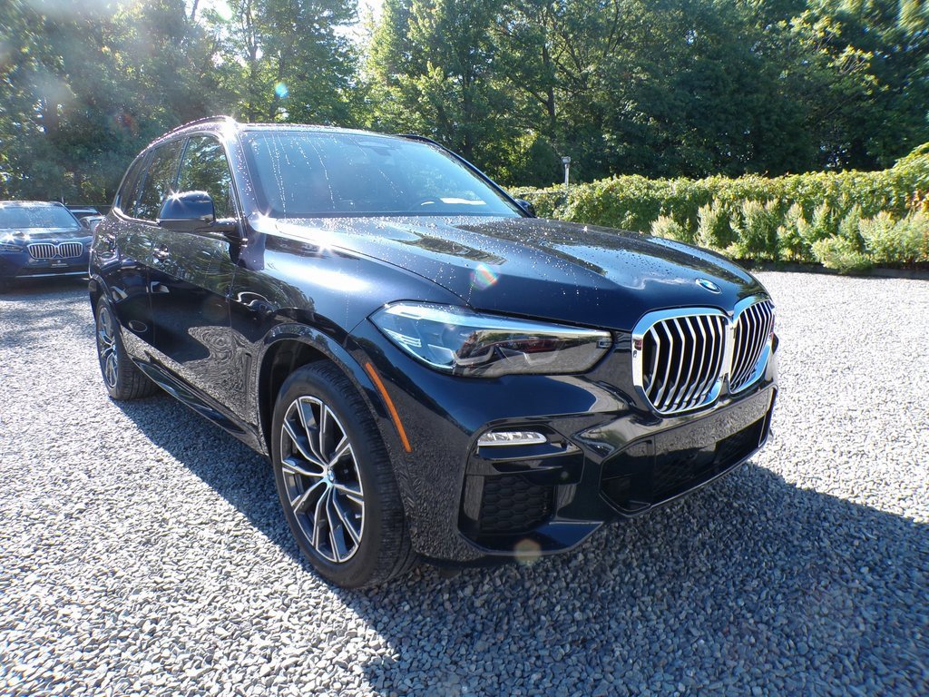 Used 2021 BMW X5 xDrive40i w/ M Sport Package