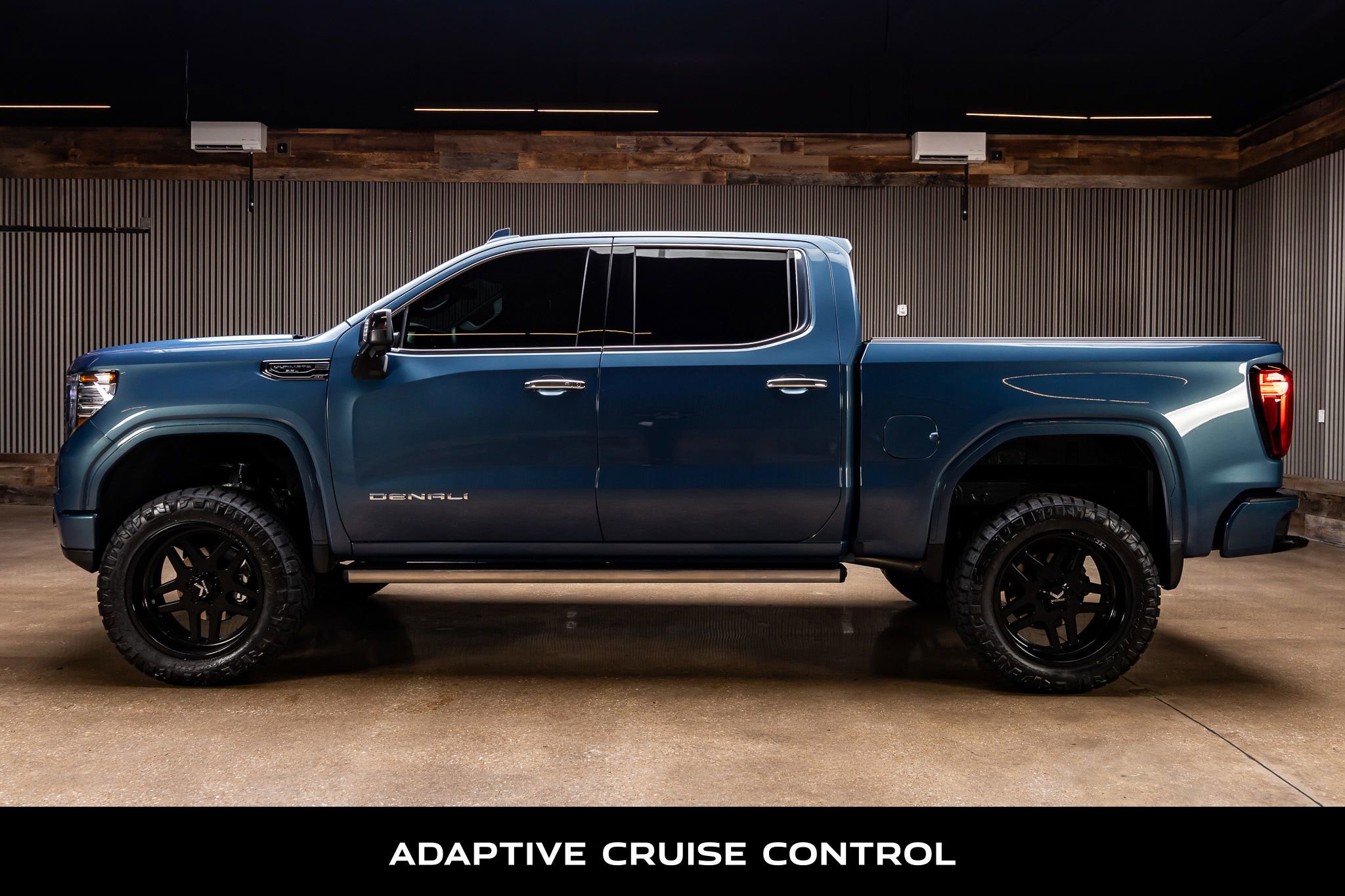 Used 2025 GMC Sierra 1500 Denali Ultimate AWD/4WD image 6
