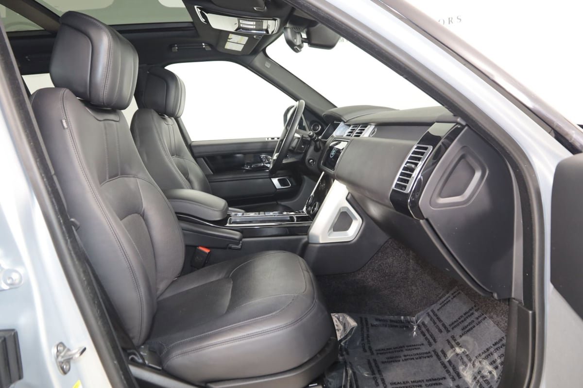 Used 2019 Land Rover Range Rover Supercharged AWD/4WD image 13