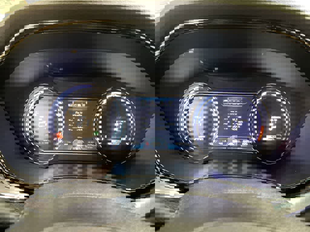 Used 2022 Kia Niro EX w/ Cold Weather Package image 29