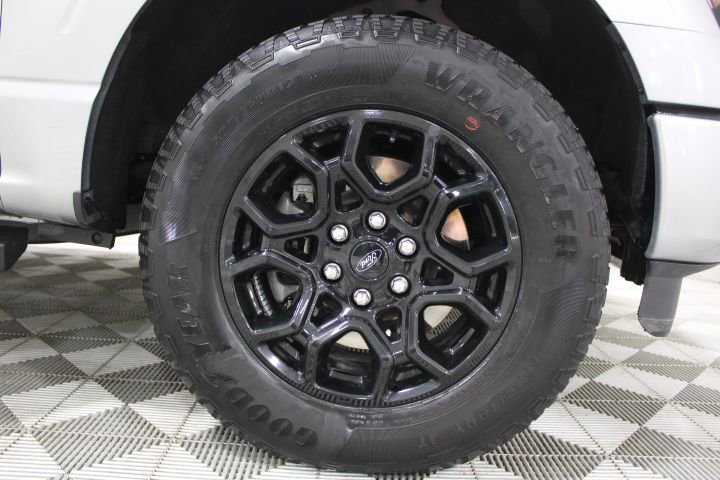 Used 2024 Ford F150 XLT w/ XLT Black Appearance Package image 47