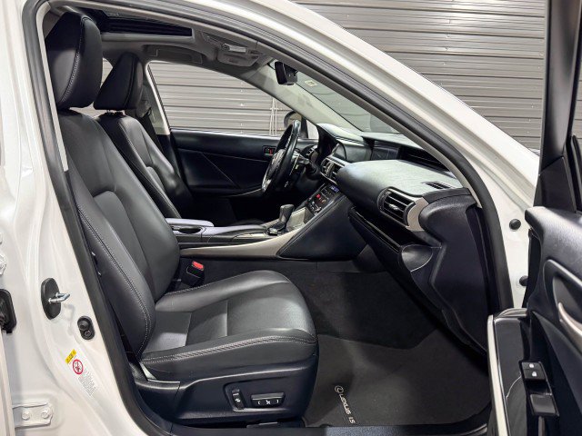 Used 2017 Lexus IS 300 300 AWD Sedan w/ Navigation System Package image 15