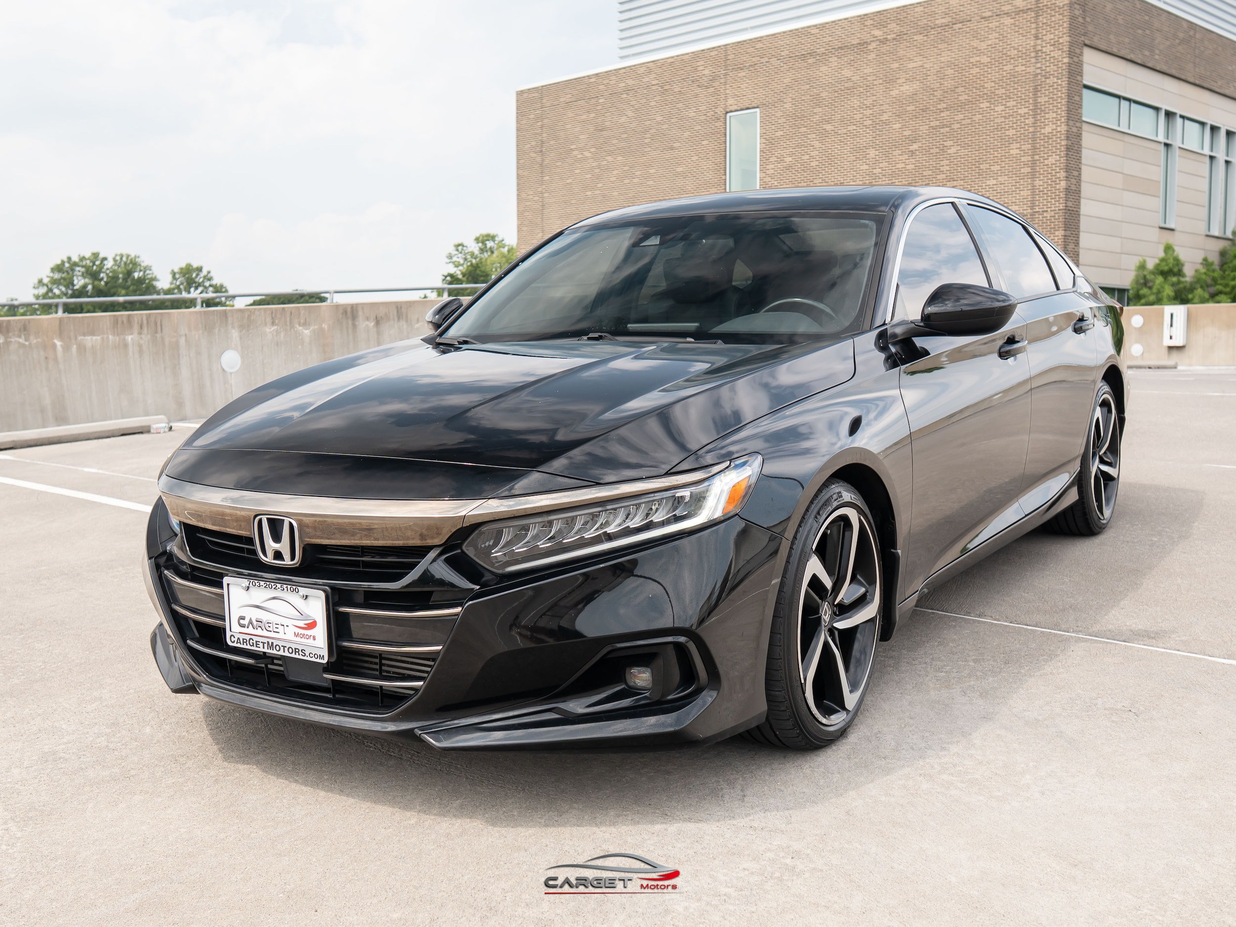 Used 2022 Honda Accord Sport image 3