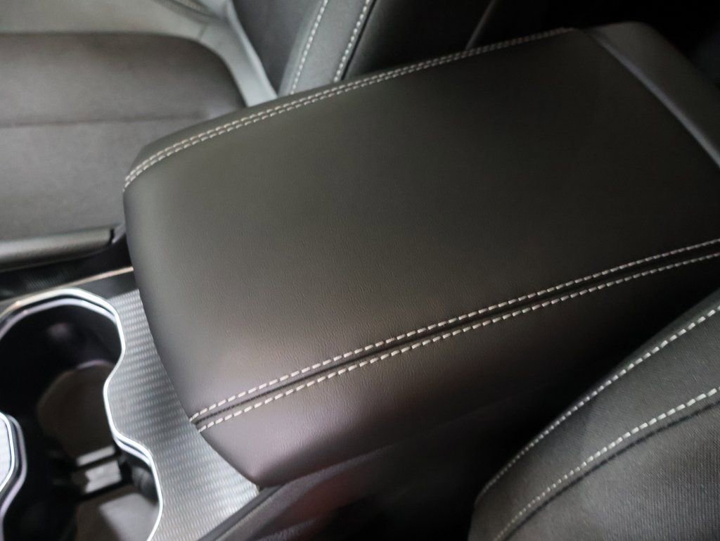 New 2025 Jeep Grand Cherokee L Laredo w/ Luxury Tech Group I image 28