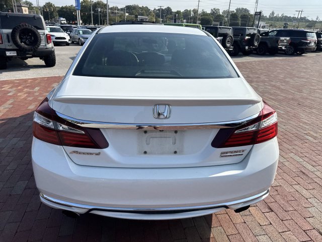 Used 2017 Honda Accord Sport Special Edition image 10