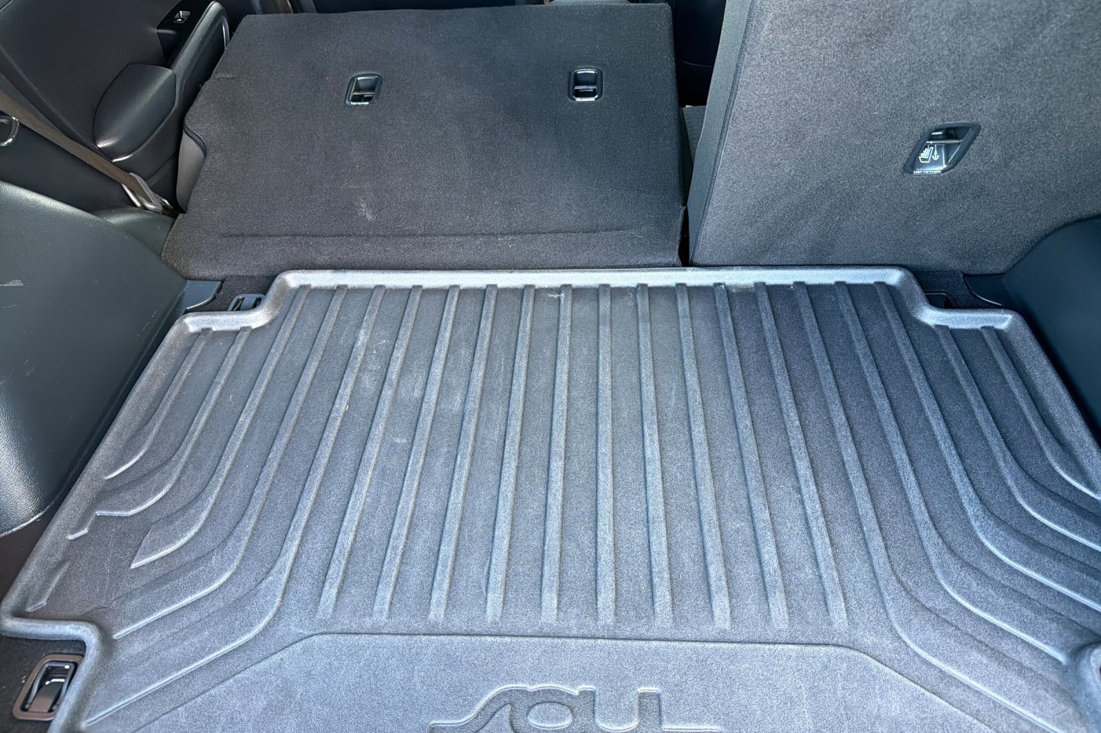 Used 2023 Kia Soul EX image 15