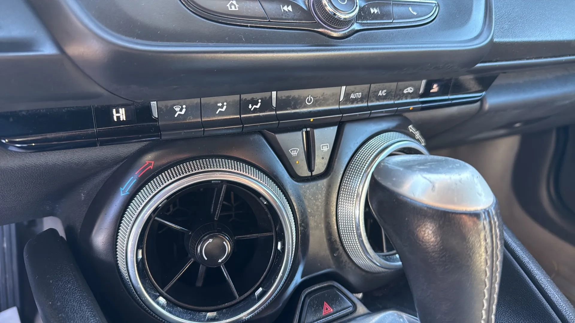 Used 2023 Chevrolet Camaro LT image 14