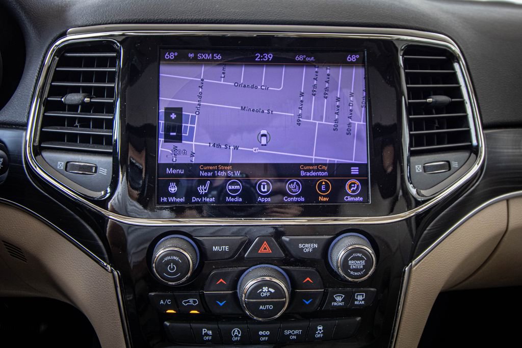 Used 2020 Jeep Grand Cherokee Limited image 41