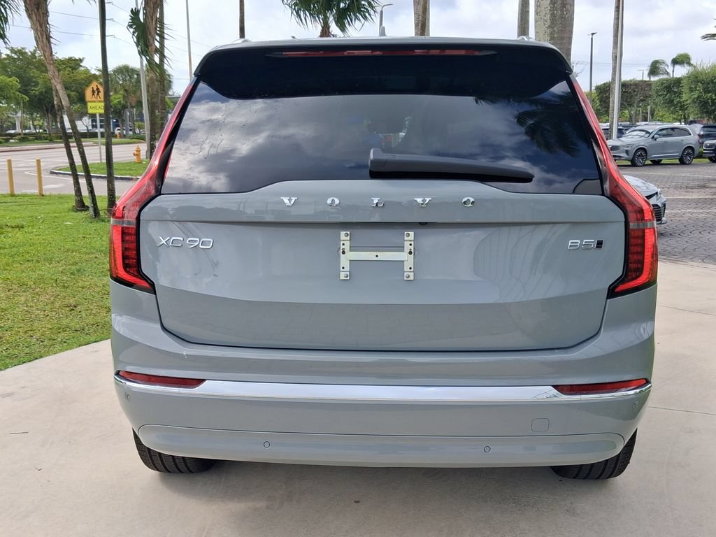 New 2026 Volvo XC90 B5 Core AWD/4WD image 4