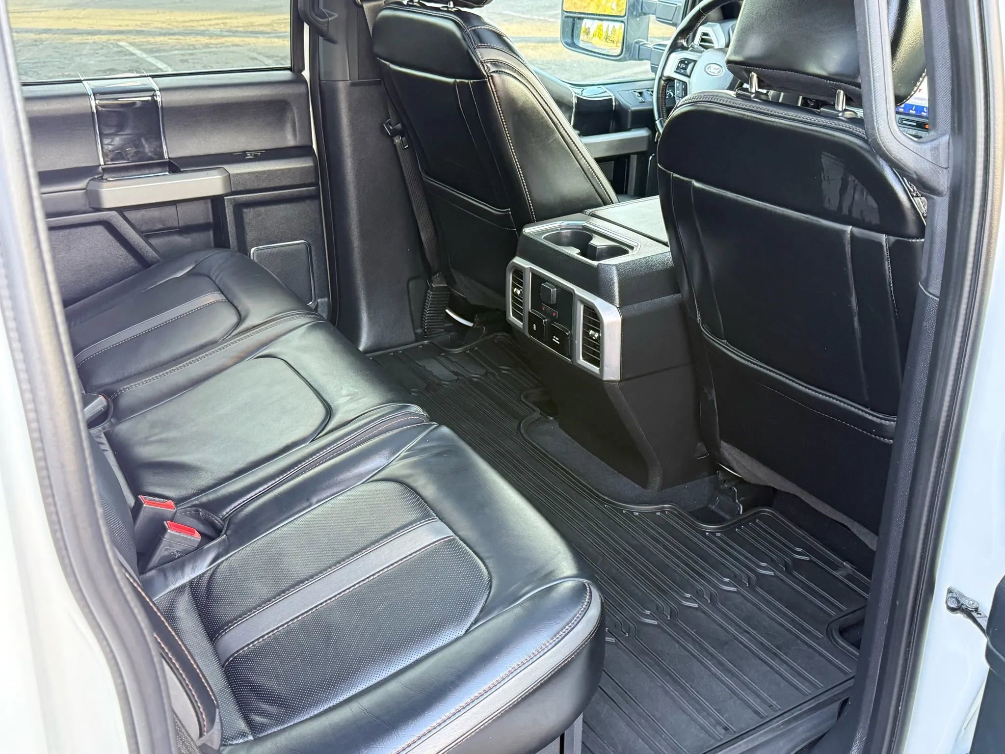 Used 2021 Ford F250 Platinum image 29