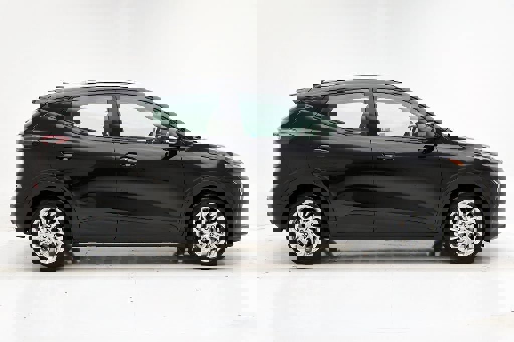 Used 2023 Chevrolet Bolt EUV LT w/ Comfort Package image 3