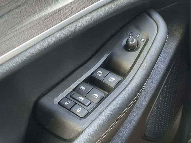 Certified 2023 Jeep Grand Cherokee Limited RWD image 31
