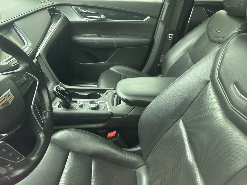 Used 2020 Cadillac XT5 Premium Luxury image 13