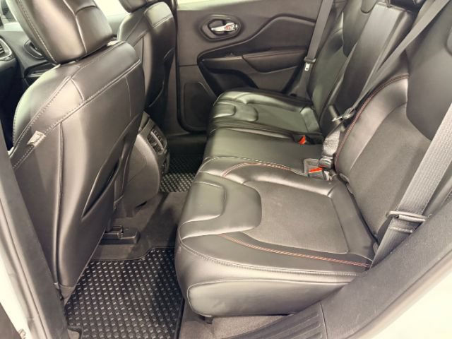 Used 2020 Jeep Cherokee Trailhawk w/ Cold Weather Group AWD/4WD image 48
