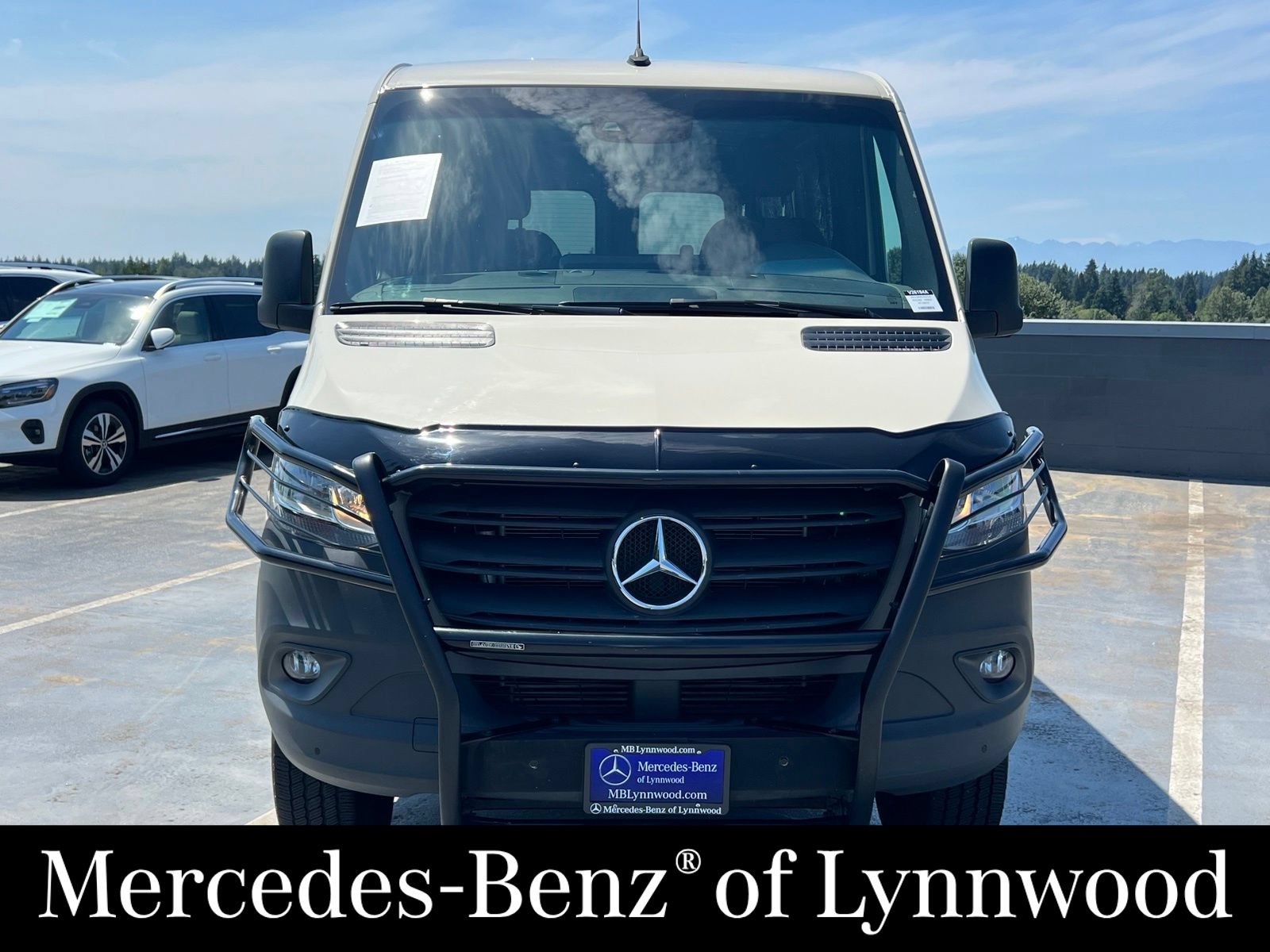 Used 2022 Mercedes-Benz Sprinter 2500 image 4