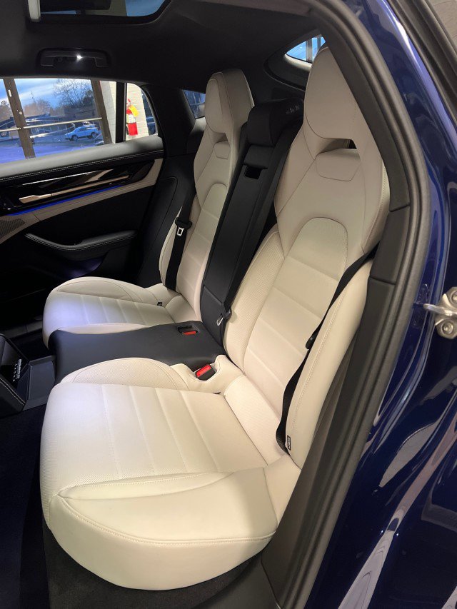 Used 2024 Porsche Panamera 4 image 11