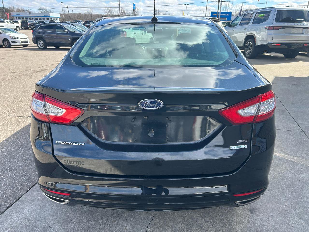 Used 2015 Ford Fusion SE w/ Equipment Group 202A image 6