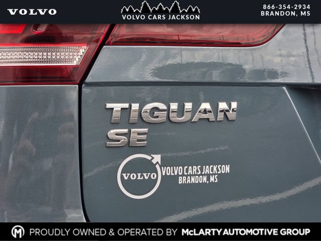 Used 2021 Volkswagen Tiguan SE w/ Panoramic Sunroof Package FWD image 31