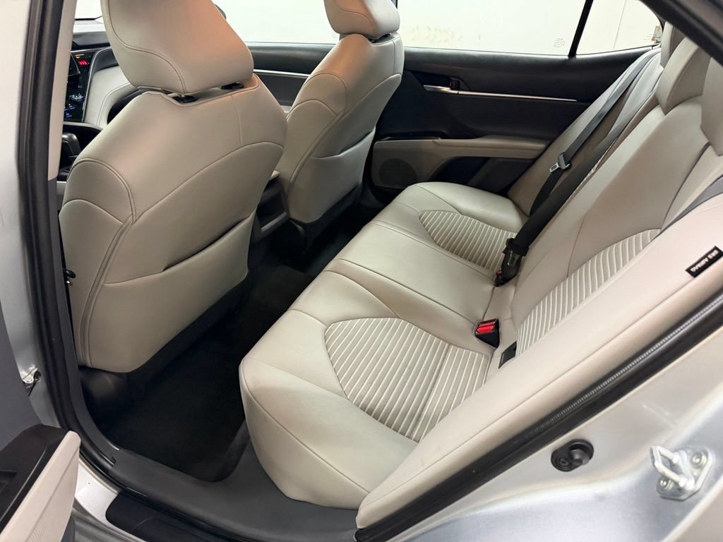 Used 2022 Toyota Camry SE FWD image 27