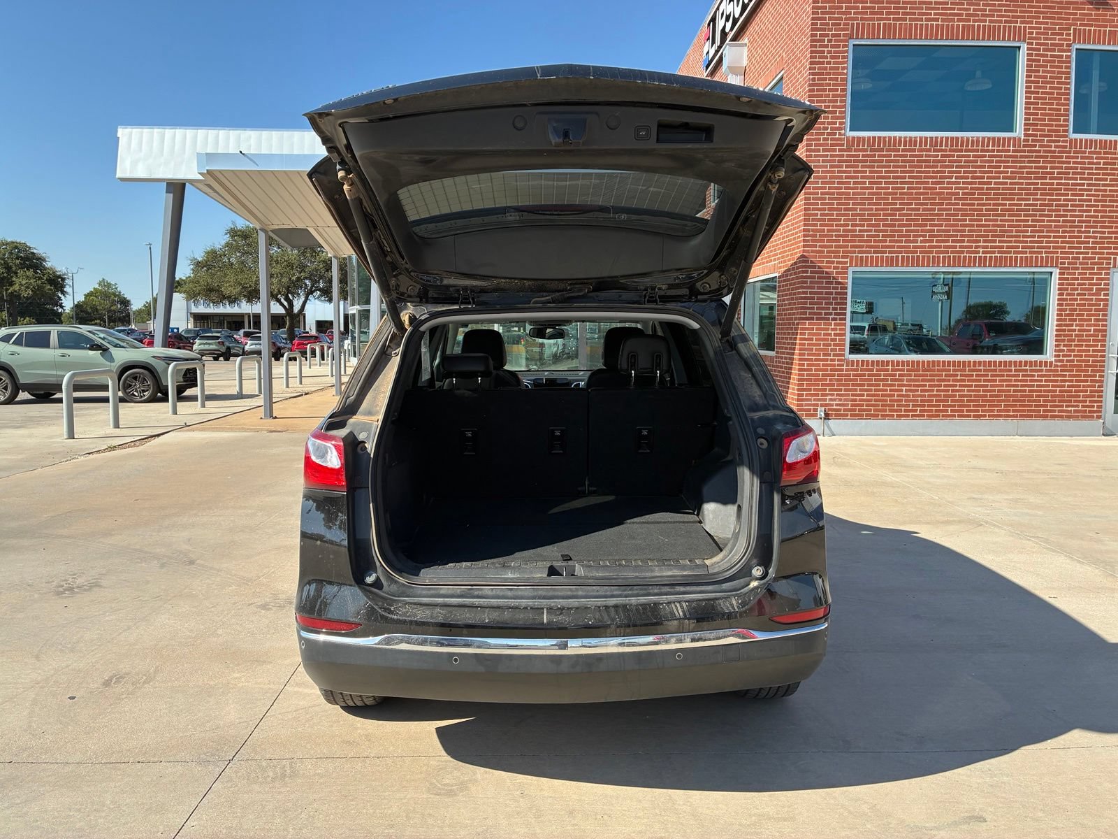 Used 2019 Chevrolet Equinox Premier FWD image 9