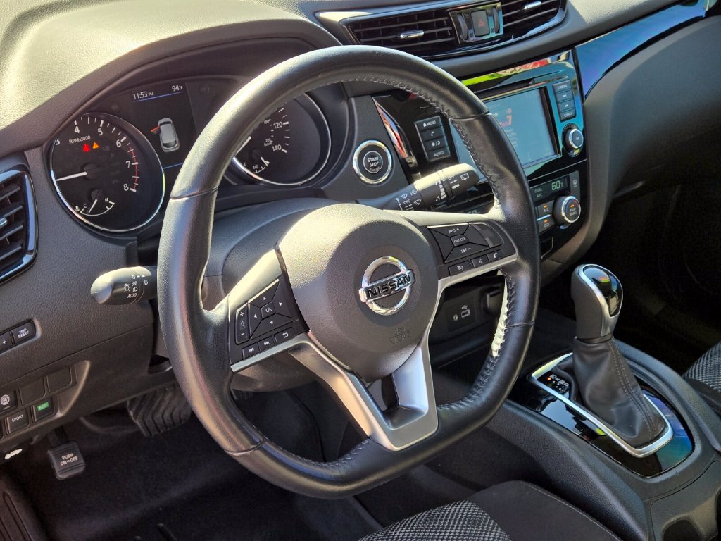 Certified 2022 Nissan Rogue Sport SV AWD/4WD image 26