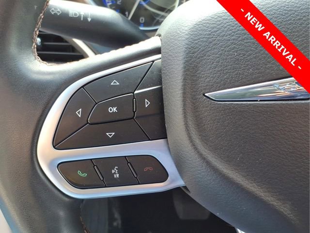 Used 2018 Chrysler Pacifica Touring-L Plus FWD image 15