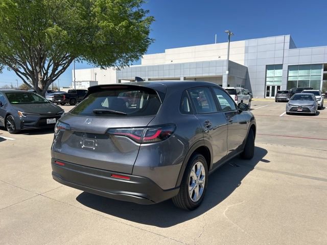 Used 2025 Honda HR-V LX image 3
