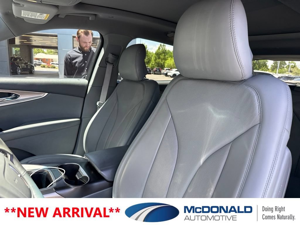 Used 2019 Lincoln Nautilus Reserve FWD image 7